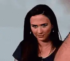 Tata Werneck's Expressive Gaze
