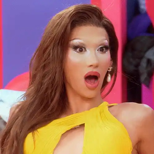 Plastique Tiara's Shocked Reaction