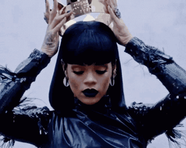 Rihanna: Queen with a Crown