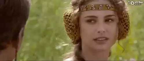 Natalie Portman Says 'Right?'
