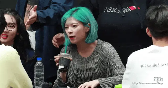 Jeongyeon Blue Hair