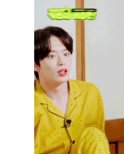 Kangmin Verivery's Surprised Reaction in Yellow Pajamas
