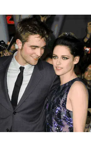 Robert Pattinson & Kristen Stewart Couple Moments