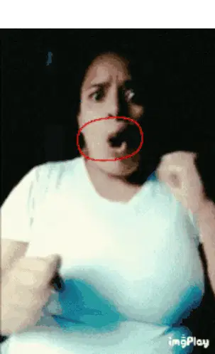 Los Dos Sticker: Mujer Gritando Boca Roja