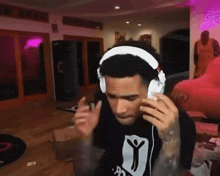 GIF