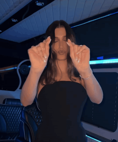 MbZYvTyfPW8TmN2JqR.gif