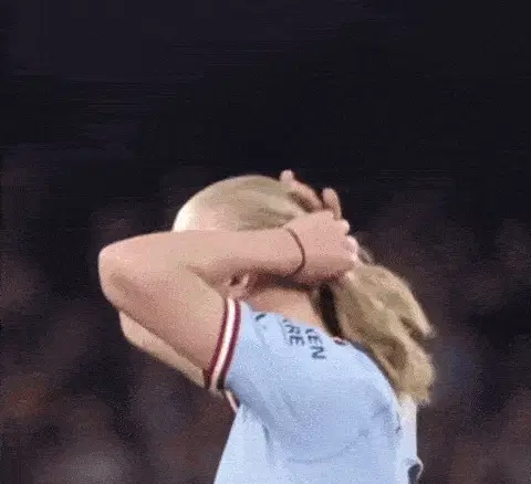 Erling Haaland Hair Moment Manchester City