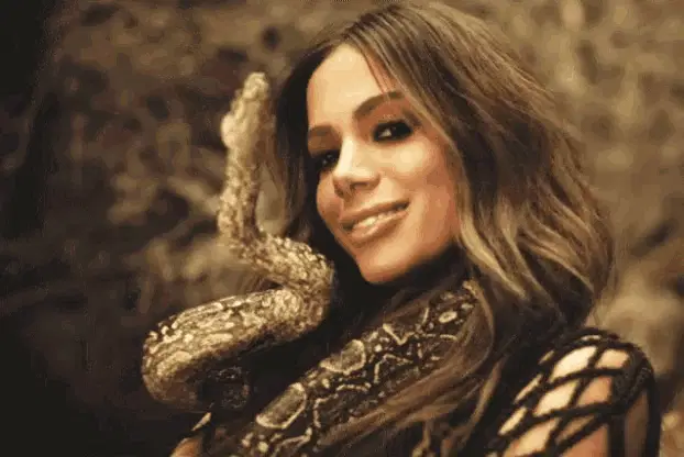 Anitta Smiling with a Snake