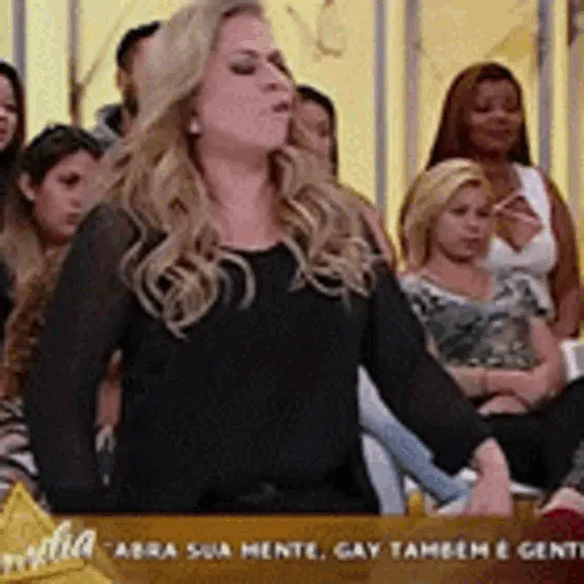 Christina Rocha Falls on Casos De Familia