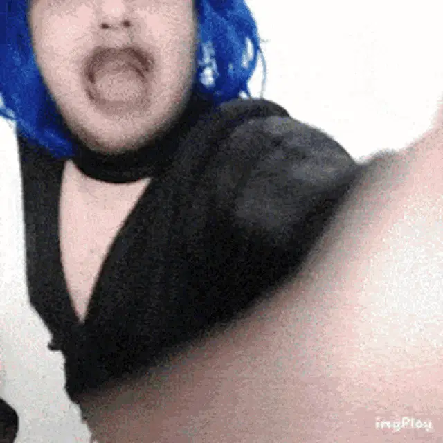 Wanessa Wolf Dancing with Blue Hair