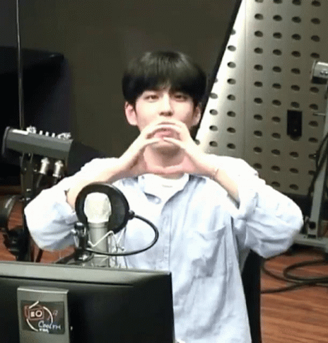 GIF 이미지