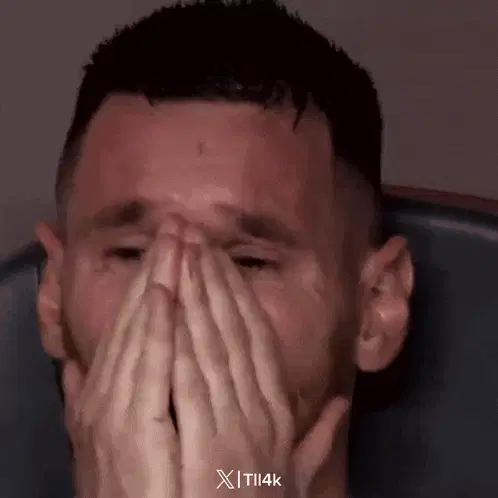 Lionel Messi Crying - TII4k