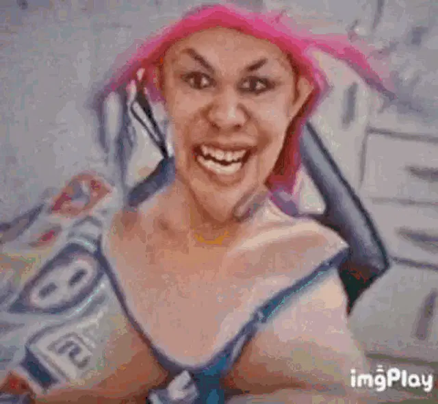 Wanessa Wolf Distorted Face Meme
