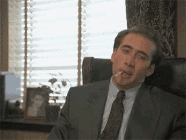U3tp29r8vJMVdn.gif