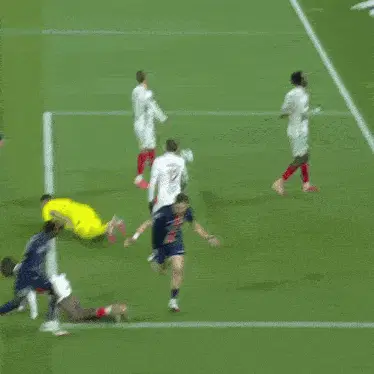 PSG Kvaratskhelia Goal Celebration
