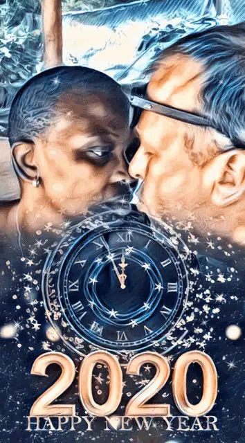 Love 2020 Happy New Year Kiss