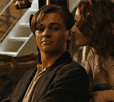 Titanic: Jack & Rose Whispering Scene
