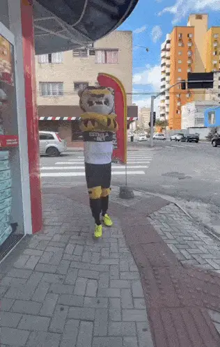Mascote Tigre do Criciúma: Estrela Bet na Rua