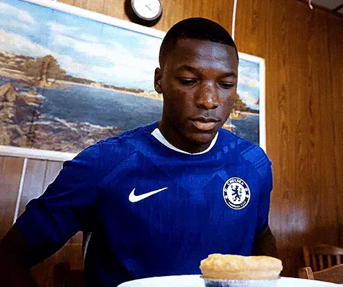 Moises Caicedo Chelsea FC Pie Moment