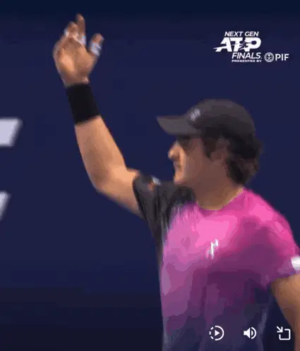 João Fonseca Waves to Crowd