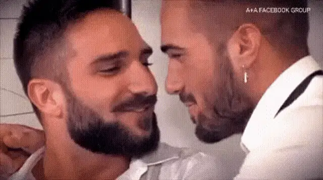 Alexandro Topini & Partner Kiss