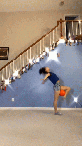 Elena Shinohara's Rhythmic Gymnastics Handstand