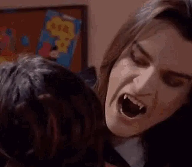 Chica Vampiro Mordida