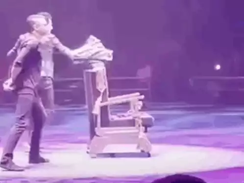 Magic Trick: Woman Appears from Chair