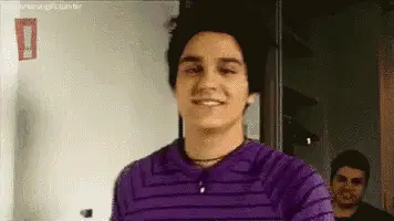 Luan Santana Smiles