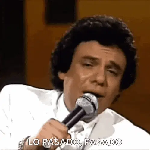 Jose José canta 'Lo Pasado, Pasado'