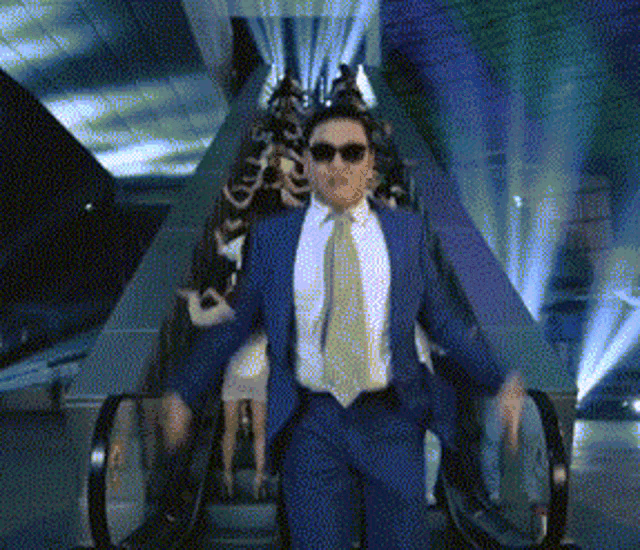 Psy Dancing on Escalator in Gentleman MV