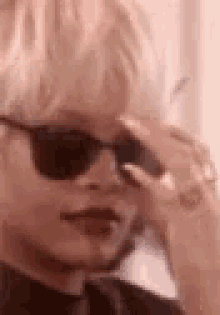 GIF