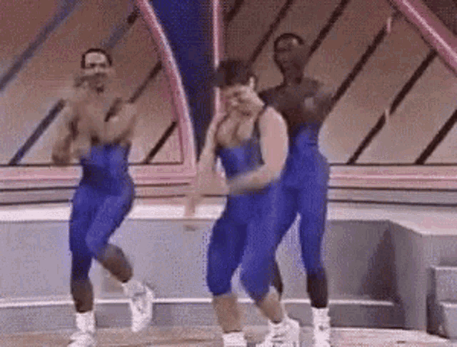 Aerobics Dance: Flexing Muscles