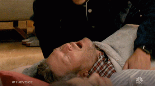 The Voice: Adam Levine Kisses Blake Shelton