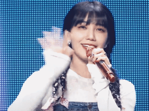 Jeong Eunji (Apink) Live Performance