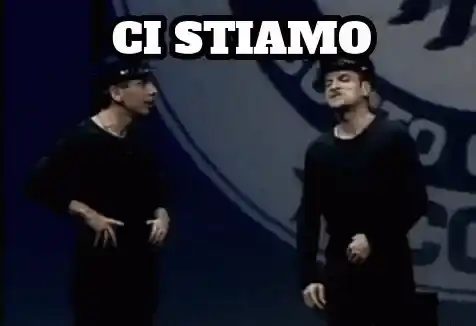 Aldo Giovanni E Giacomo: Ci Stiamo Cagando Sotto