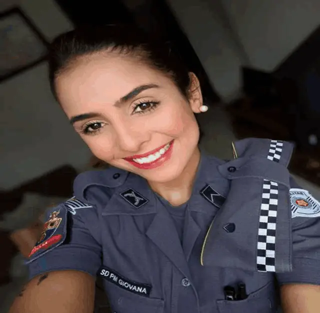 Linda Policia Feminina: Giovana, Angela, Sandra
