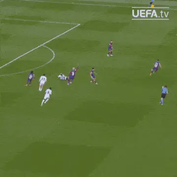 Pau Cubarsi's Crucial Tackle for FC Barcelona