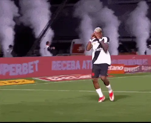 Emerson Rodriguez Vasco celebrates goal for Vasco