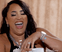 Elle által feltöltött GIF