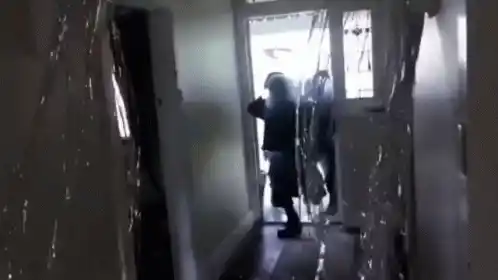 FBI SWAT Raid Entry