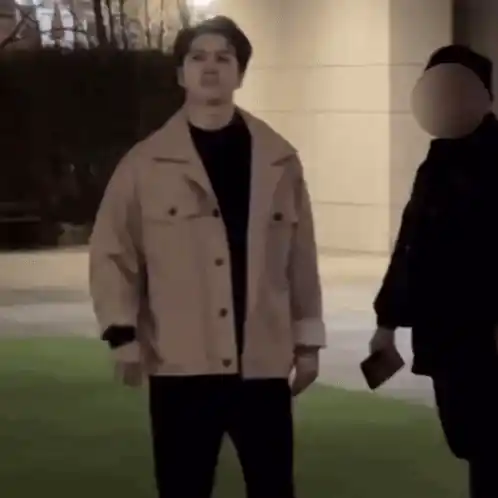 VIXX Ken's Dramatic Bow
