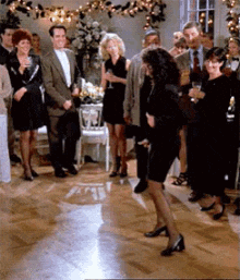 Elaine Benes' Iconic Dance
