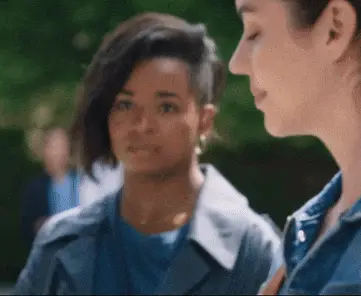 Greys Anatomy: Simone Griffith Makes Heart Hands – free GIF download