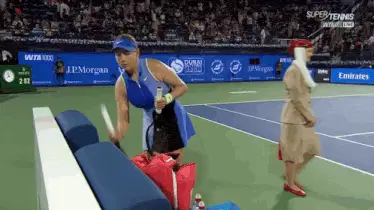 Tennis Anisimova Breaks Racket