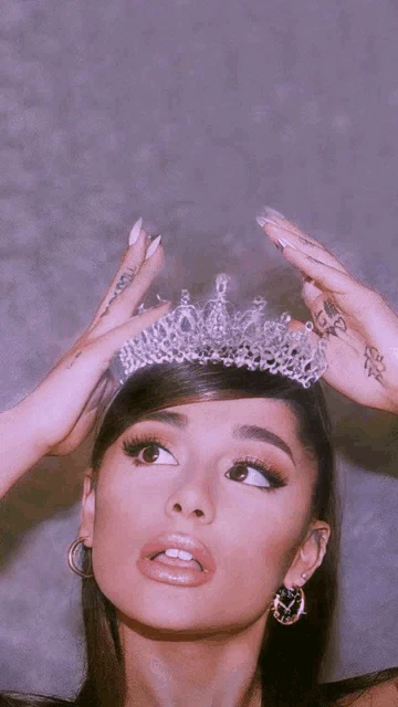 Ariana Grande Meme