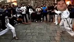 ZUM ZUM ZUM CAPOEIRA MATA UM