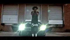QUE