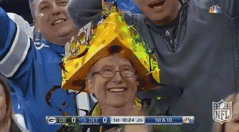 Smiling Cheese Head Packers Fan
