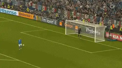 Zaza Italy: Soccer Field Ads